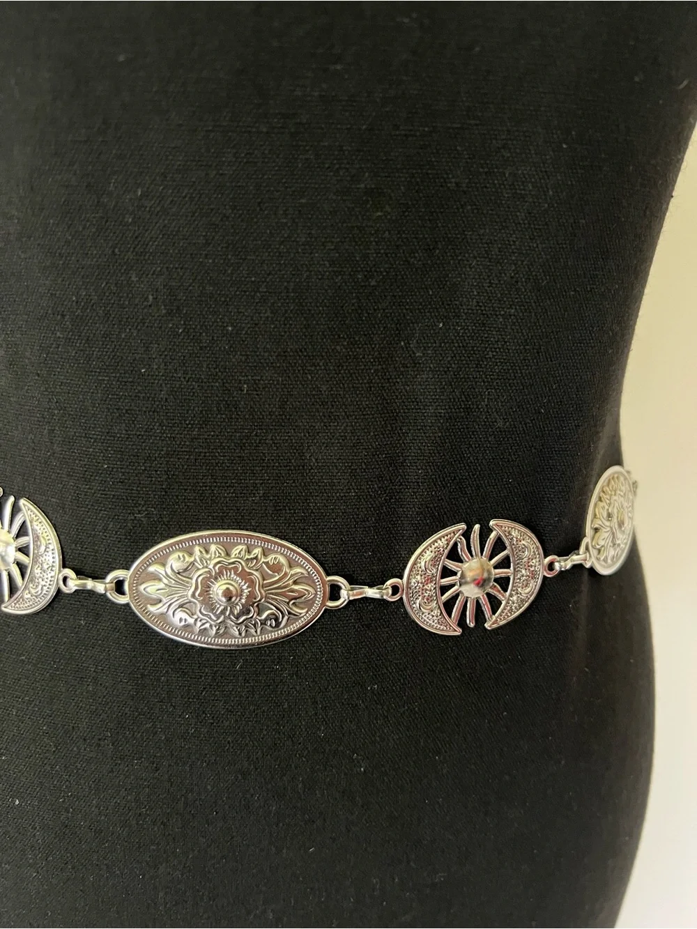 Silver-Tone Floral Linked Waist Chain Belt - Women Accessories